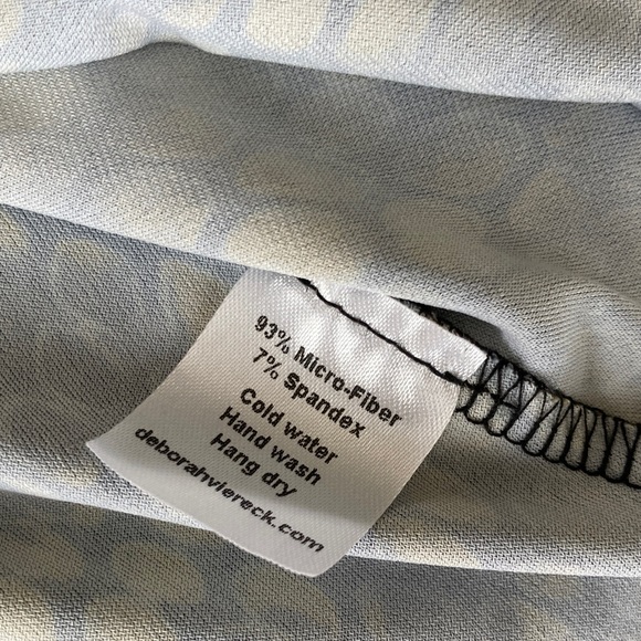 V-Neck Long Sleeve Snake-Print Dress in Brown and Black, medium - Picture 3 of 8